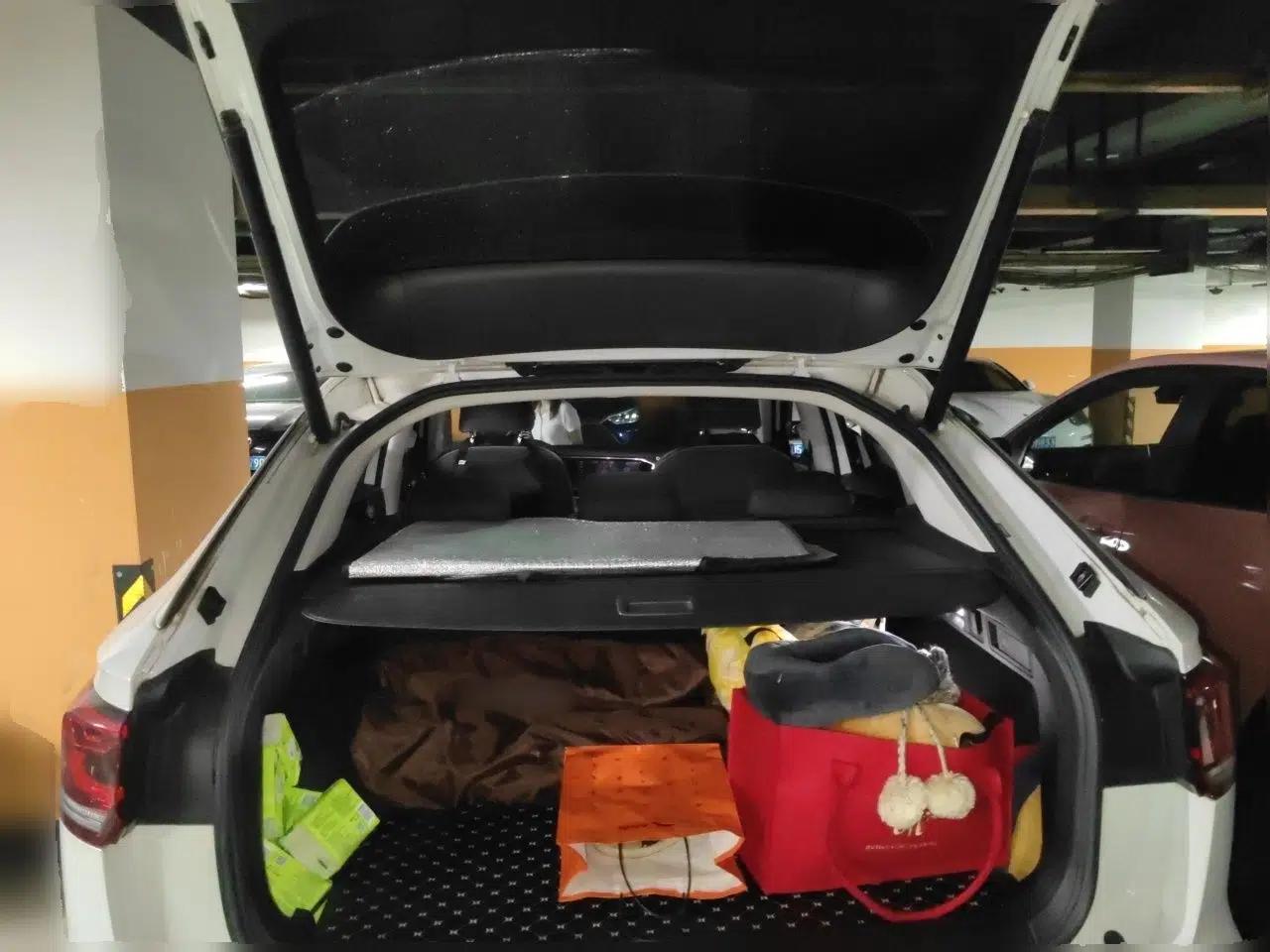 Volkswagen Tayron X 2020 330TSI Two-Wheel Drive Luxury Smart Connectivity Version — миниатюра 19