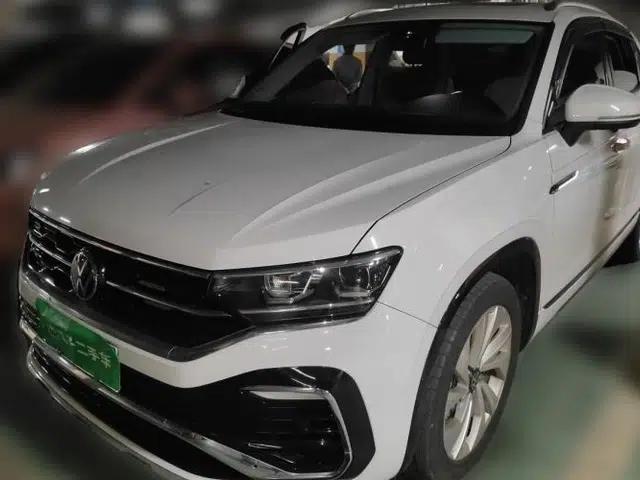 Volkswagen Tayron X 2020 330TSI Two-Wheel Drive Luxury Smart Connectivity Version