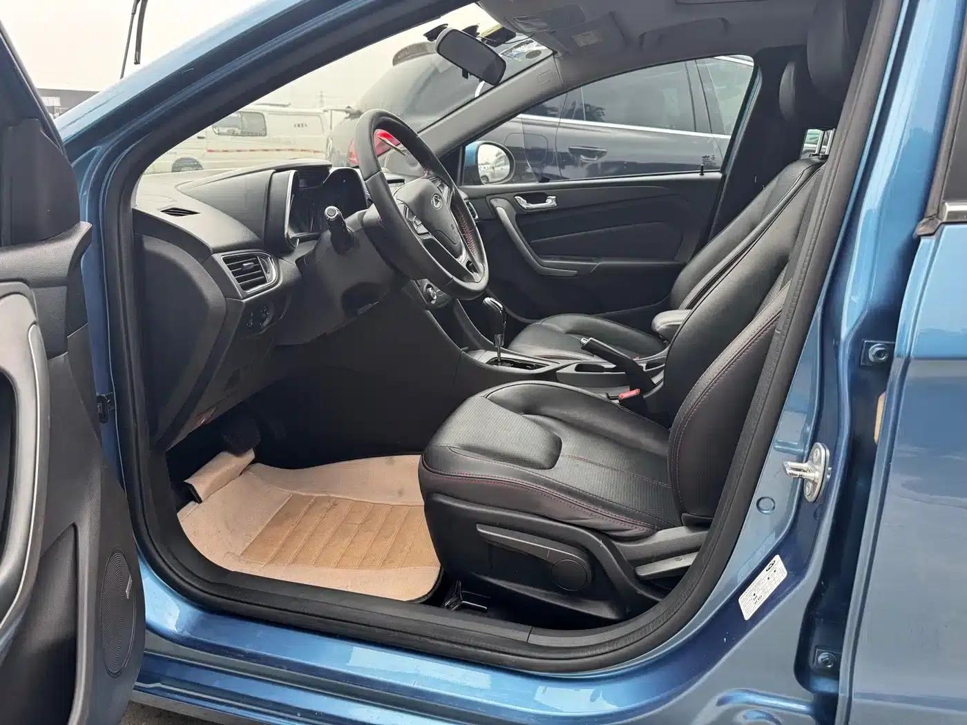 Chery Arrizo 5 2016 1.5L CVT Leading Edition — миниатюра 3