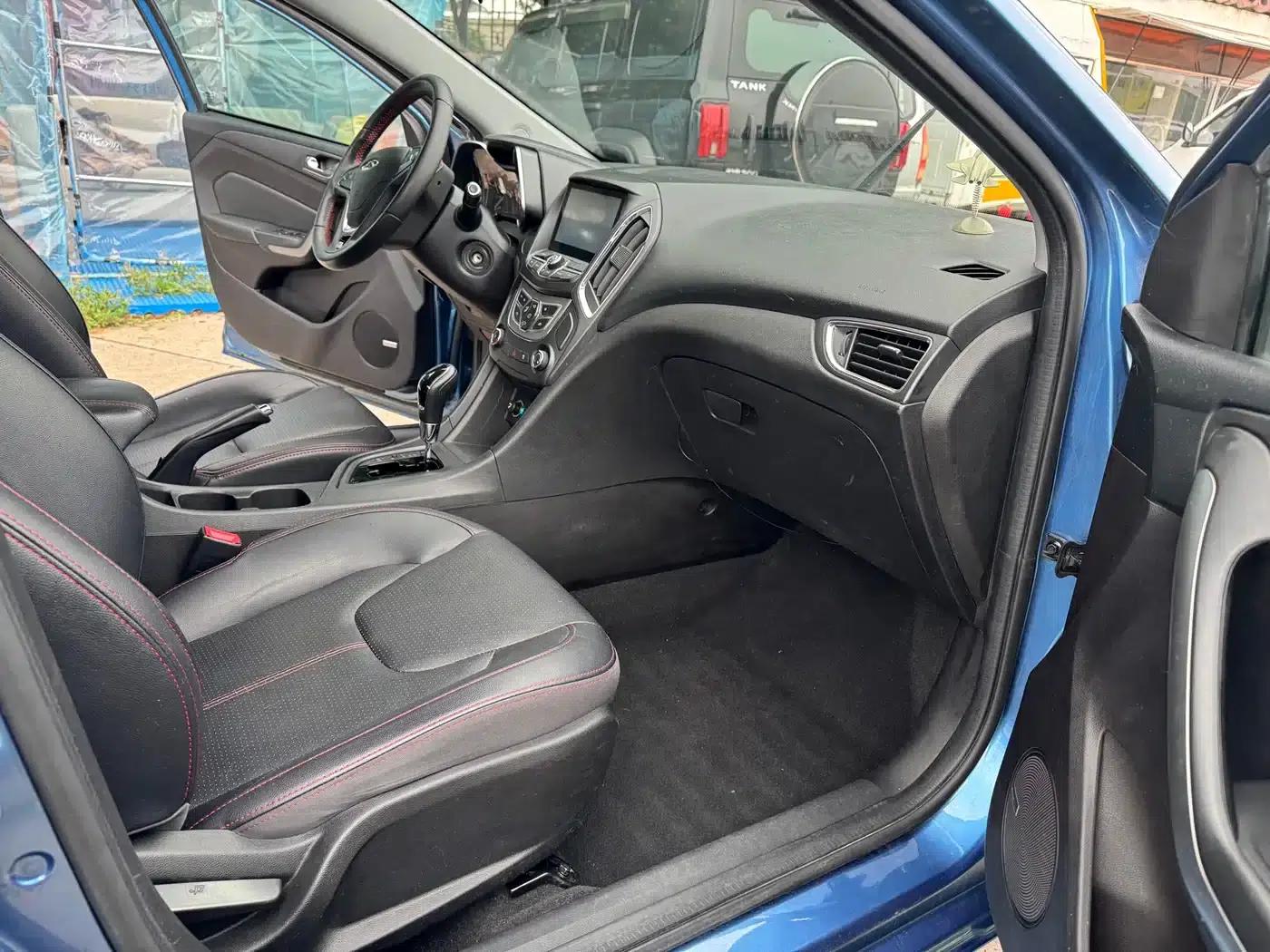 Chery Arrizo 5 2016 1.5L CVT Leading Edition — миниатюра 4
