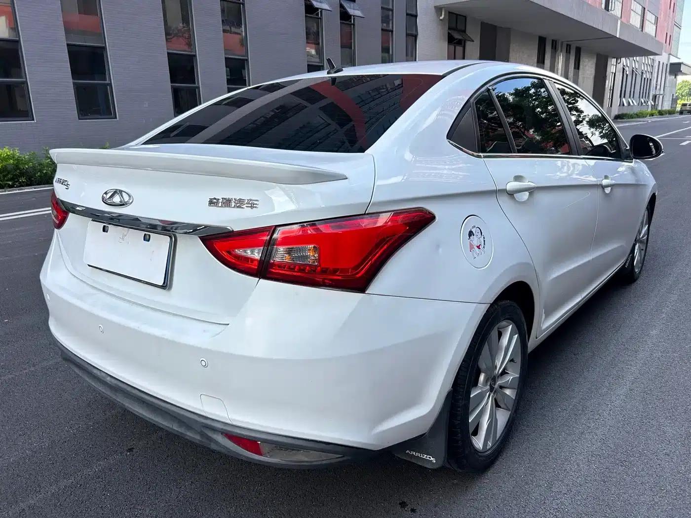 Chery Arrizo 5 2017 1.5L CVT Fashion Edition — миниатюра 2