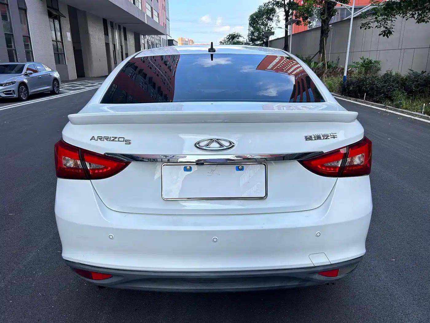 Chery Arrizo 5 2017 1.5L CVT Fashion Edition — миниатюра 8