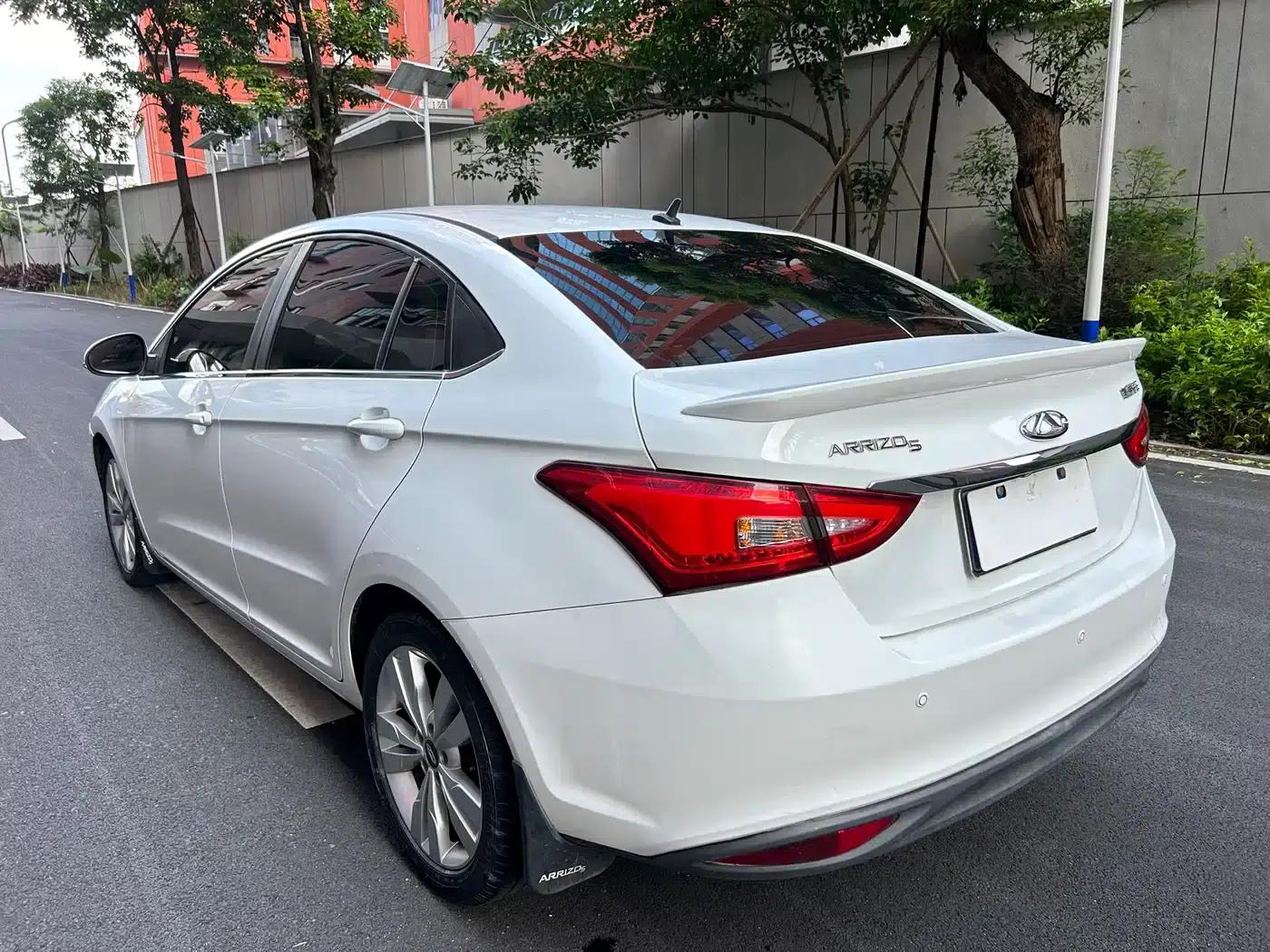 Chery Arrizo 5 2017 1.5L CVT Fashion Edition — миниатюра 9