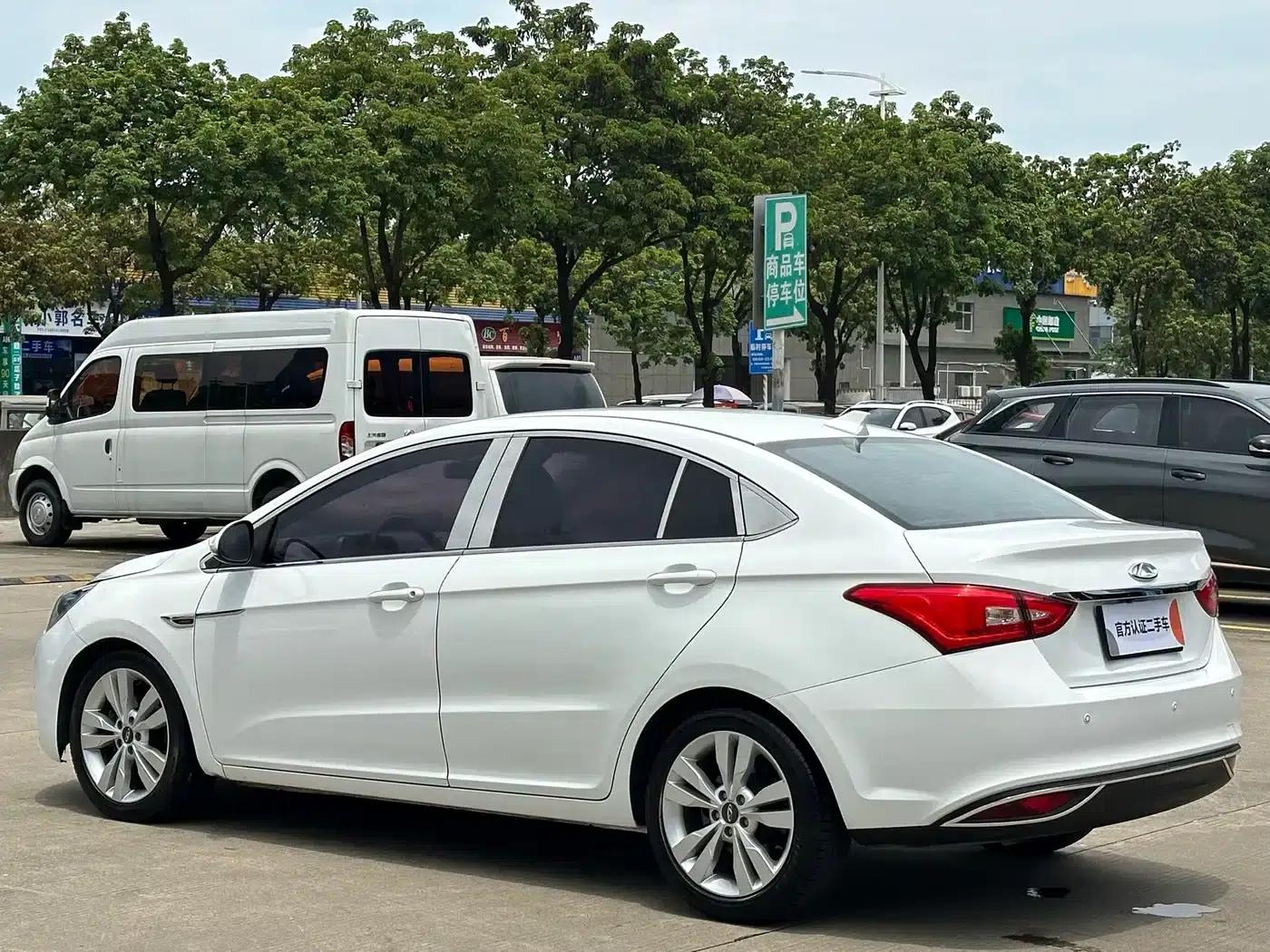 Chery Arrizo 5 2017 1.5L CVT Fashion Edition — миниатюра 7