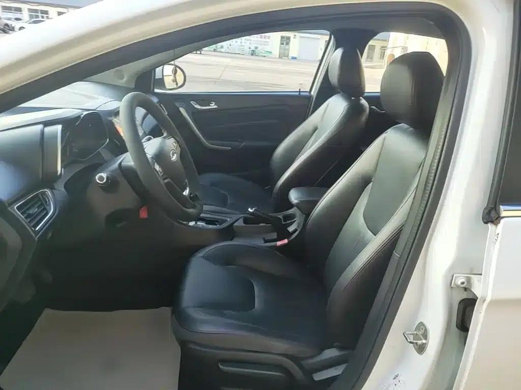 Chery Arrizo 5 2016 1.5L CVT Trendsetter Edition — миниатюра 15