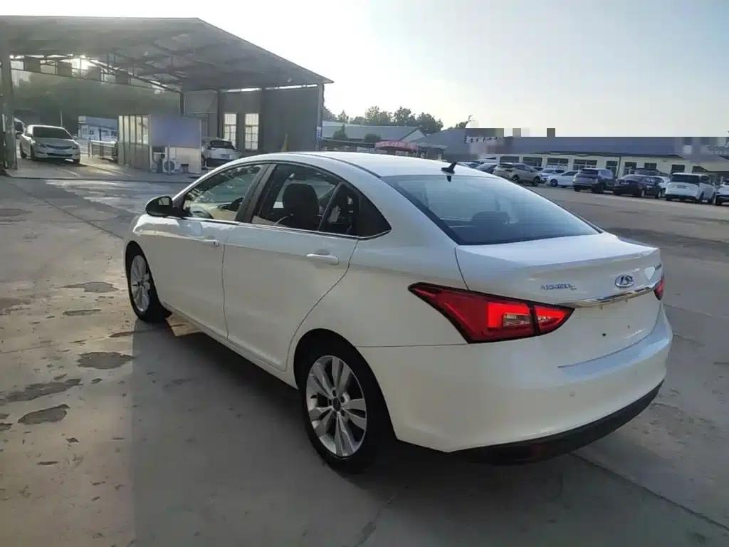 Chery Arrizo 5 2016 1.5L CVT Trendsetter Edition — миниатюра 5