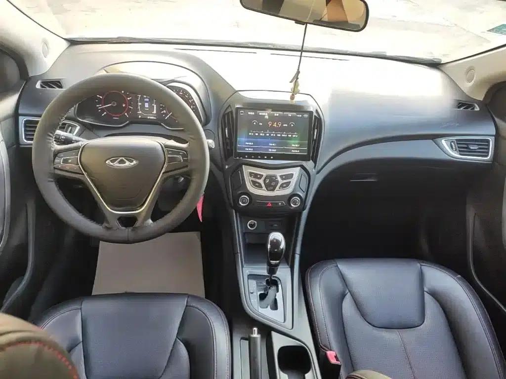 Chery Arrizo 5 2016 1.5L CVT Trendsetter Edition — миниатюра 10