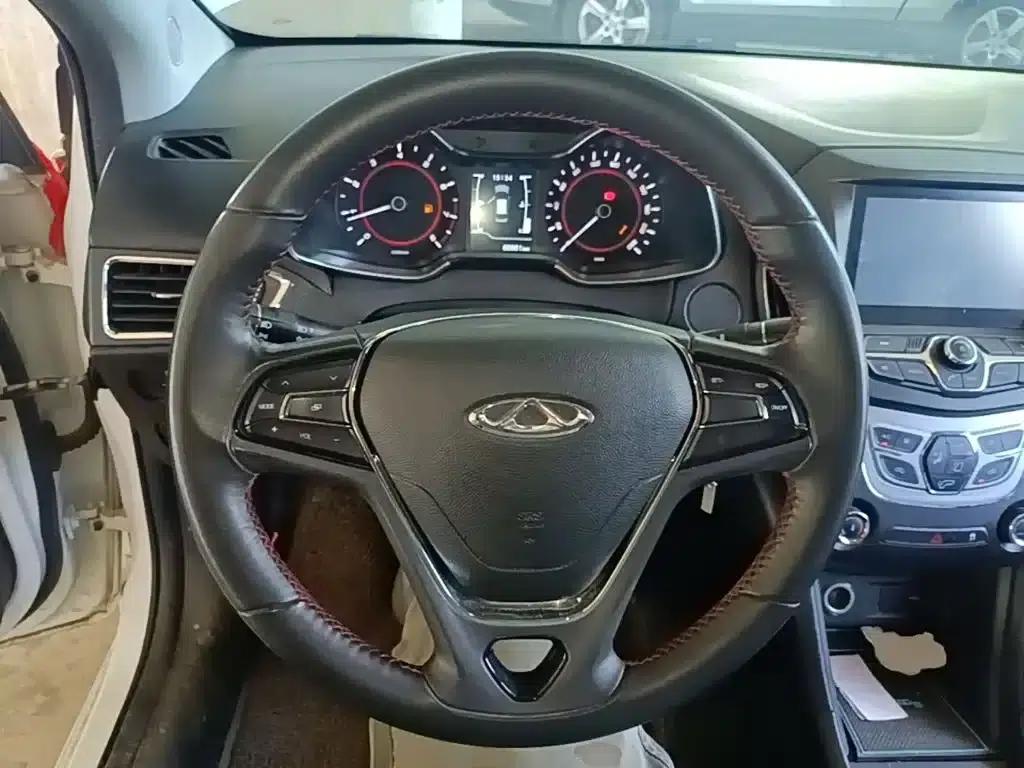 Chery Arrizo 5 2016 1.5L Manual Elite Edition — миниатюра 11