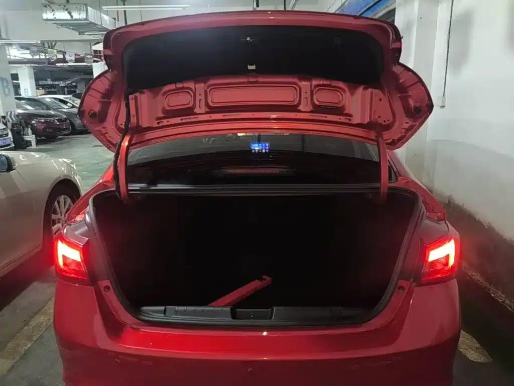 Chery Arrizo 5 2017 1.5L CVT Trendsetter Edition — миниатюра 19