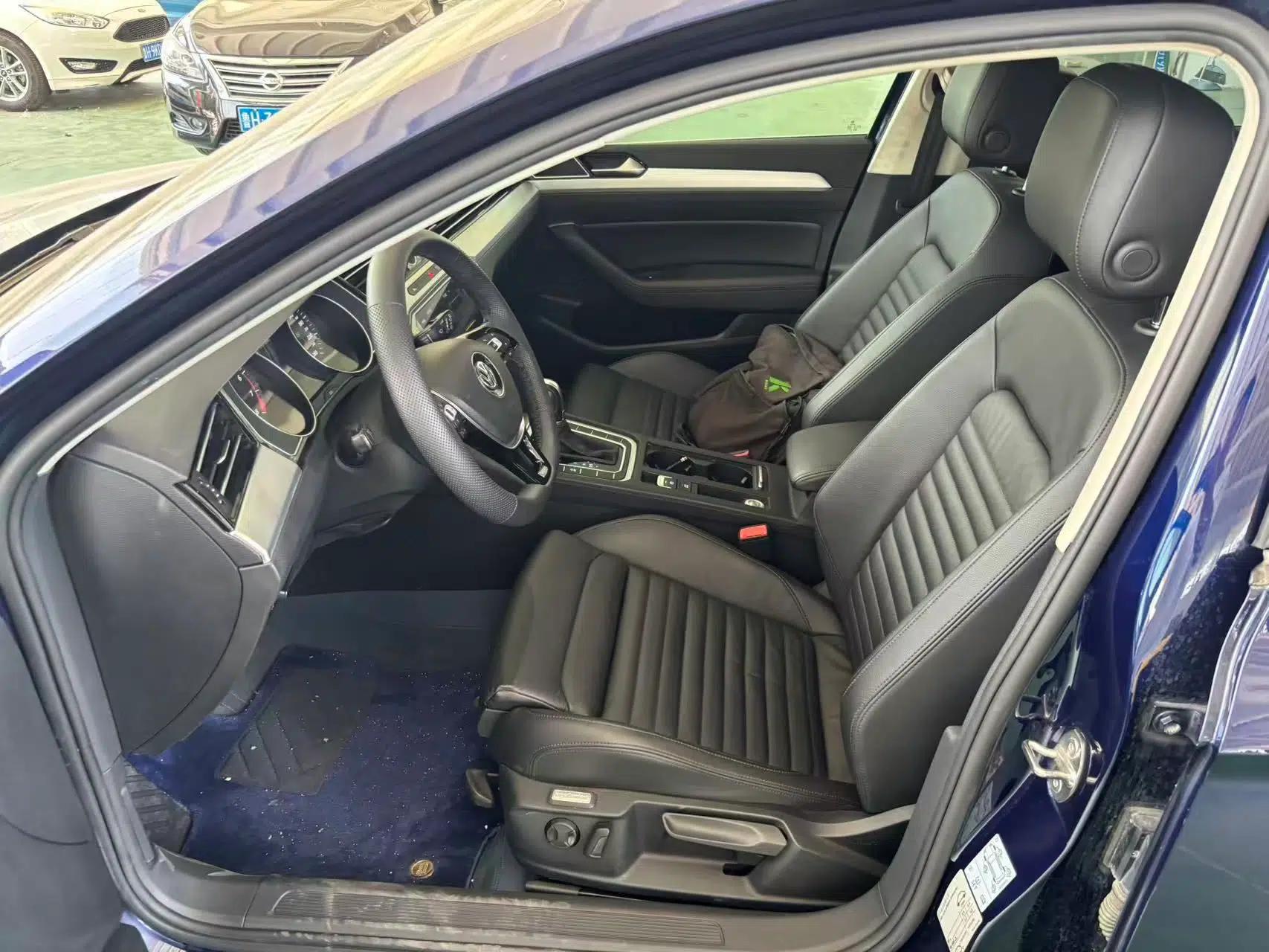 Volkswagen Variant 2018 380TSI Two-Wheel Drive Comfort Edition — миниатюра 17