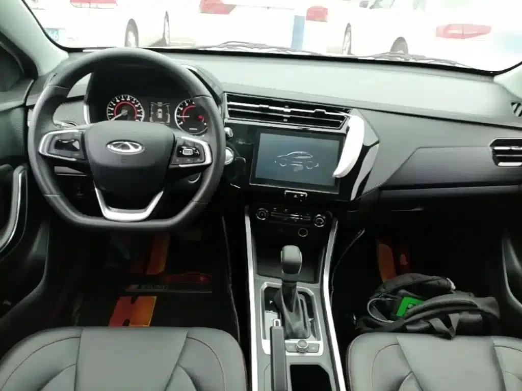 Chery Tiggo 3x 2021 Diamond Edition 1.5L CVT 3 Carat II — миниатюра 10