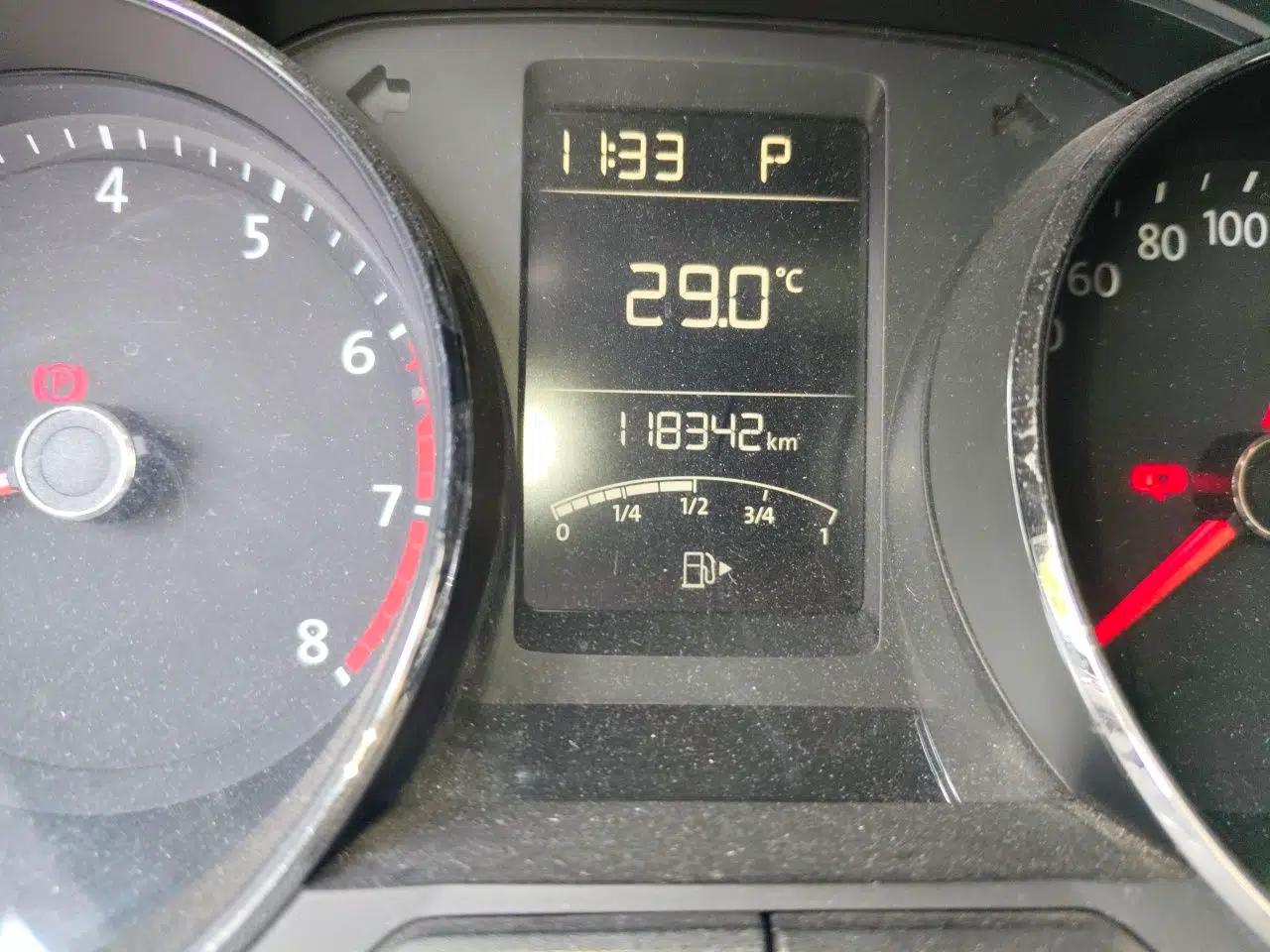Volkswagen Gran Lavida 2015 1.6L Automatic Comfort Edition — миниатюра 12