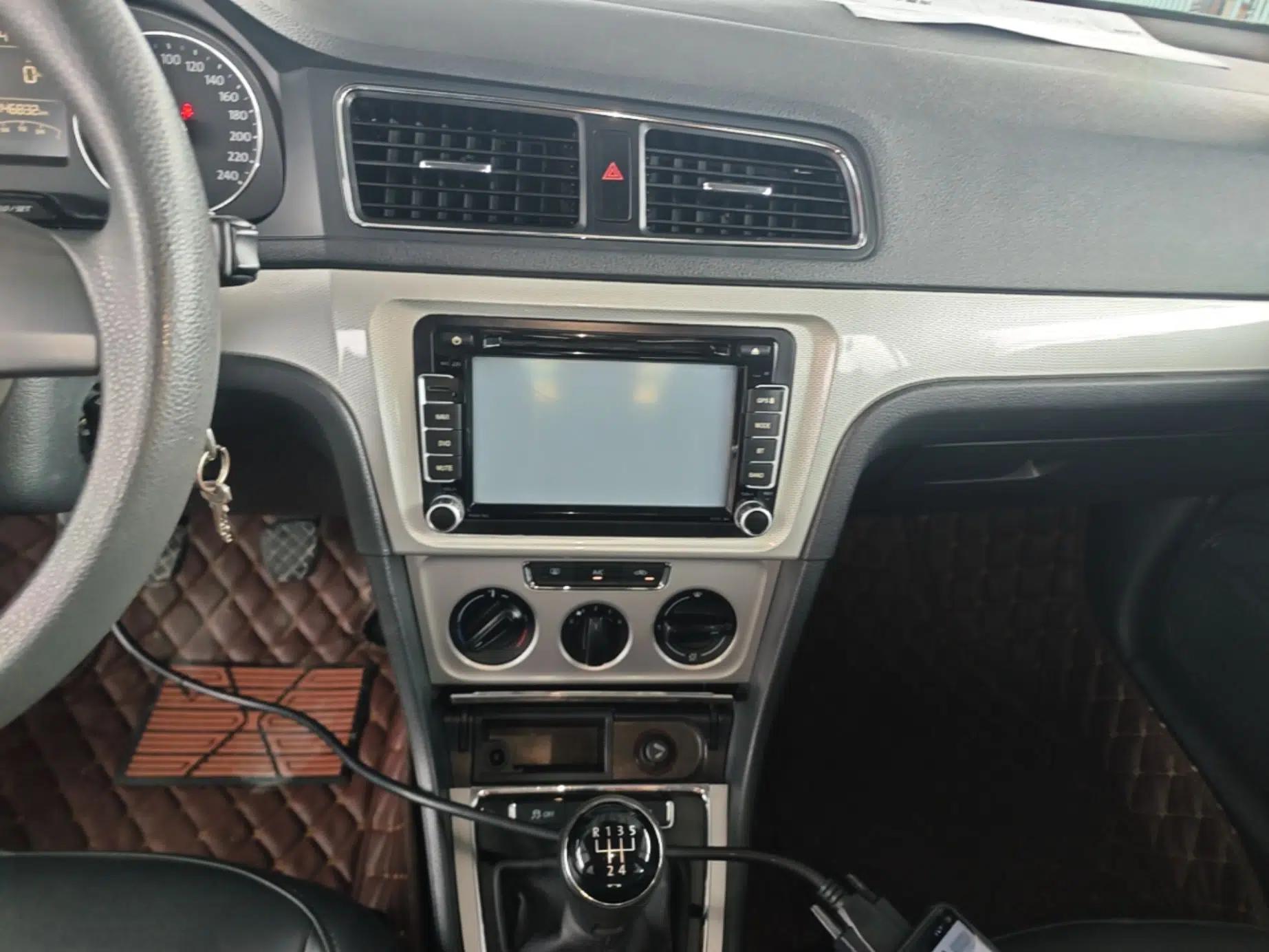 Volkswagen Gran Lavida 2013 1.4 TSI Manual Comfort Model — миниатюра 15