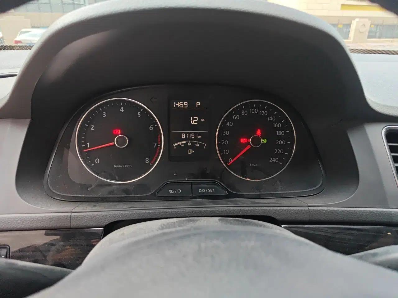 Volkswagen Gran Lavida 2013 1.6L Automatic Comfort Model — миниатюра 11