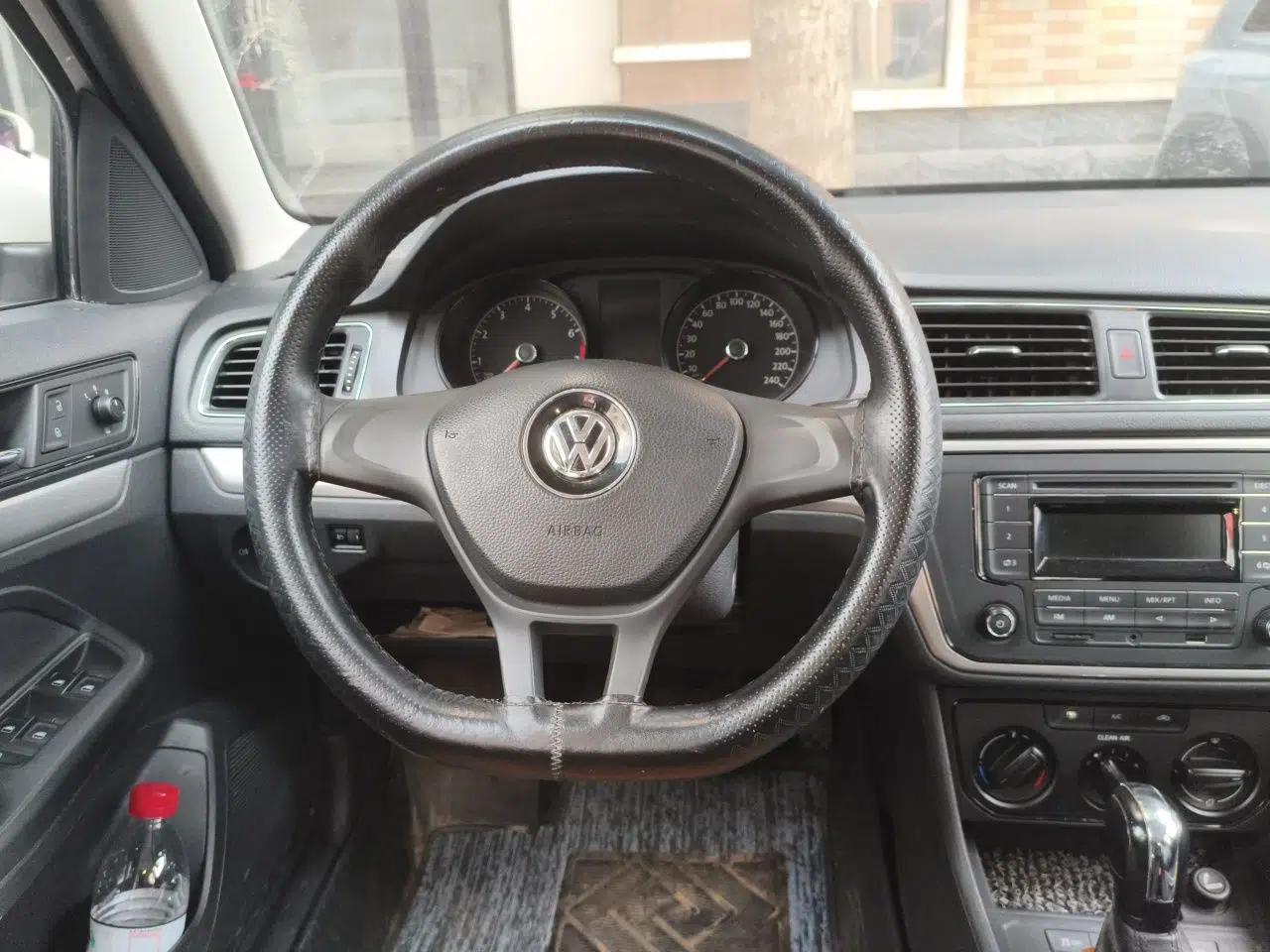 Volkswagen Gran Lavida 2015 1.6L Automatic Fashion Edition — миниатюра 10