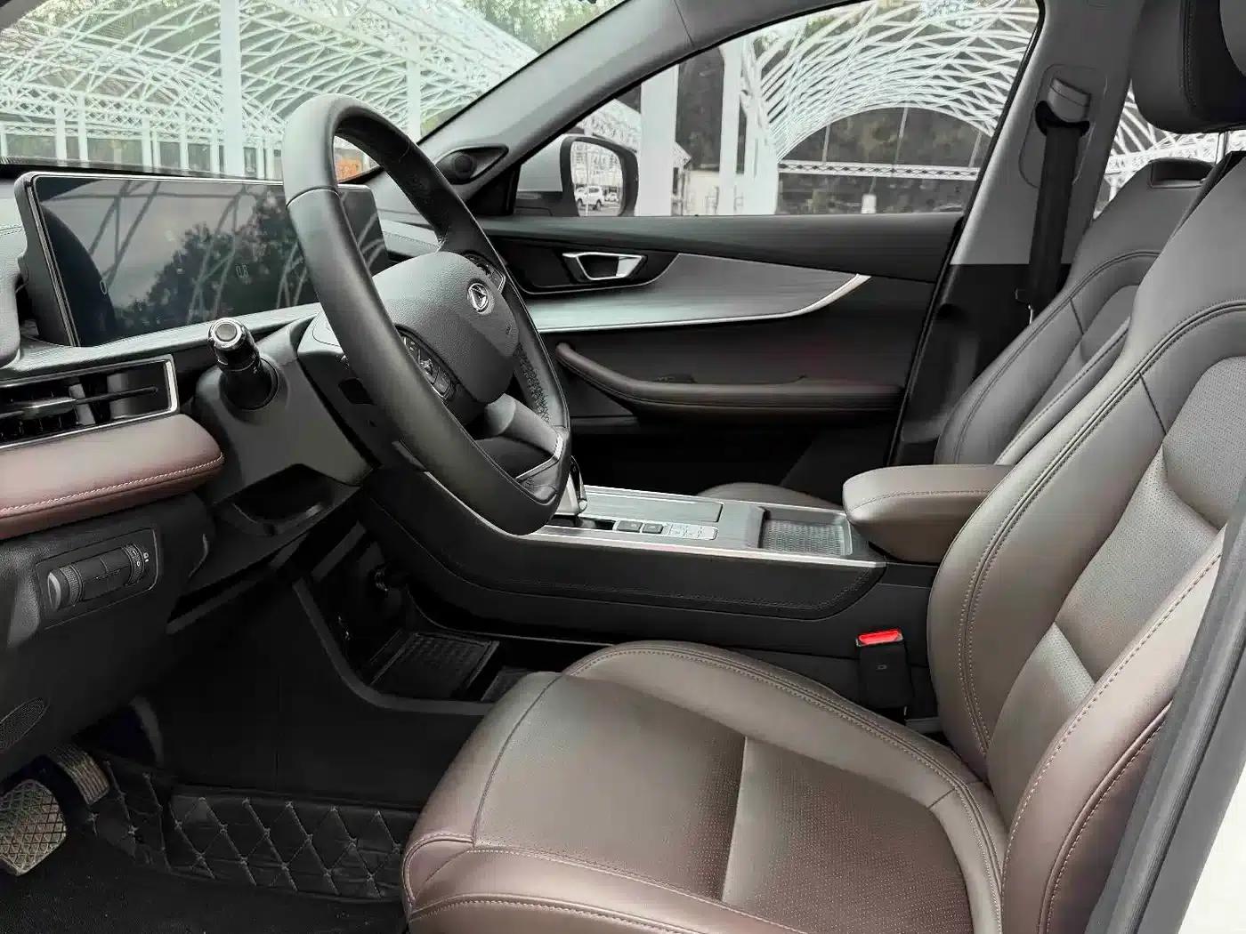 Chery Tiggo 7 2024 1.5T CVT Premium Edition — миниатюра 4