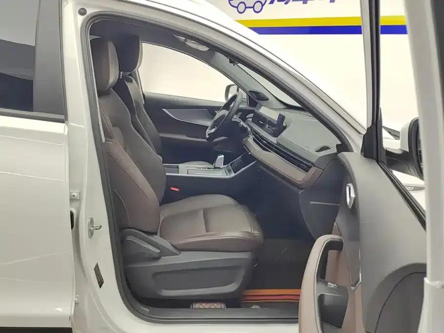 Chery Tiggo 7 2024 1.5T CVT Luxury Edition — миниатюра 8