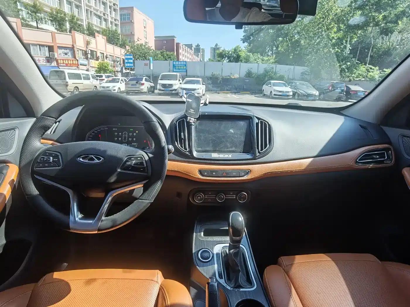 Chery Tiggo 7 2016 2.0L CVT Brilliant Edition — миниатюра 16