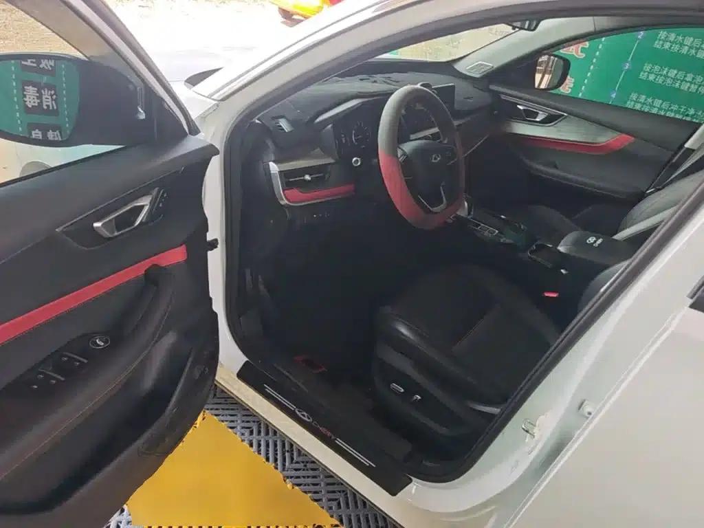 Chery Tiggo 7 2025 Excellence Edition 1.5T CVT Premium Edition — миниатюра 16