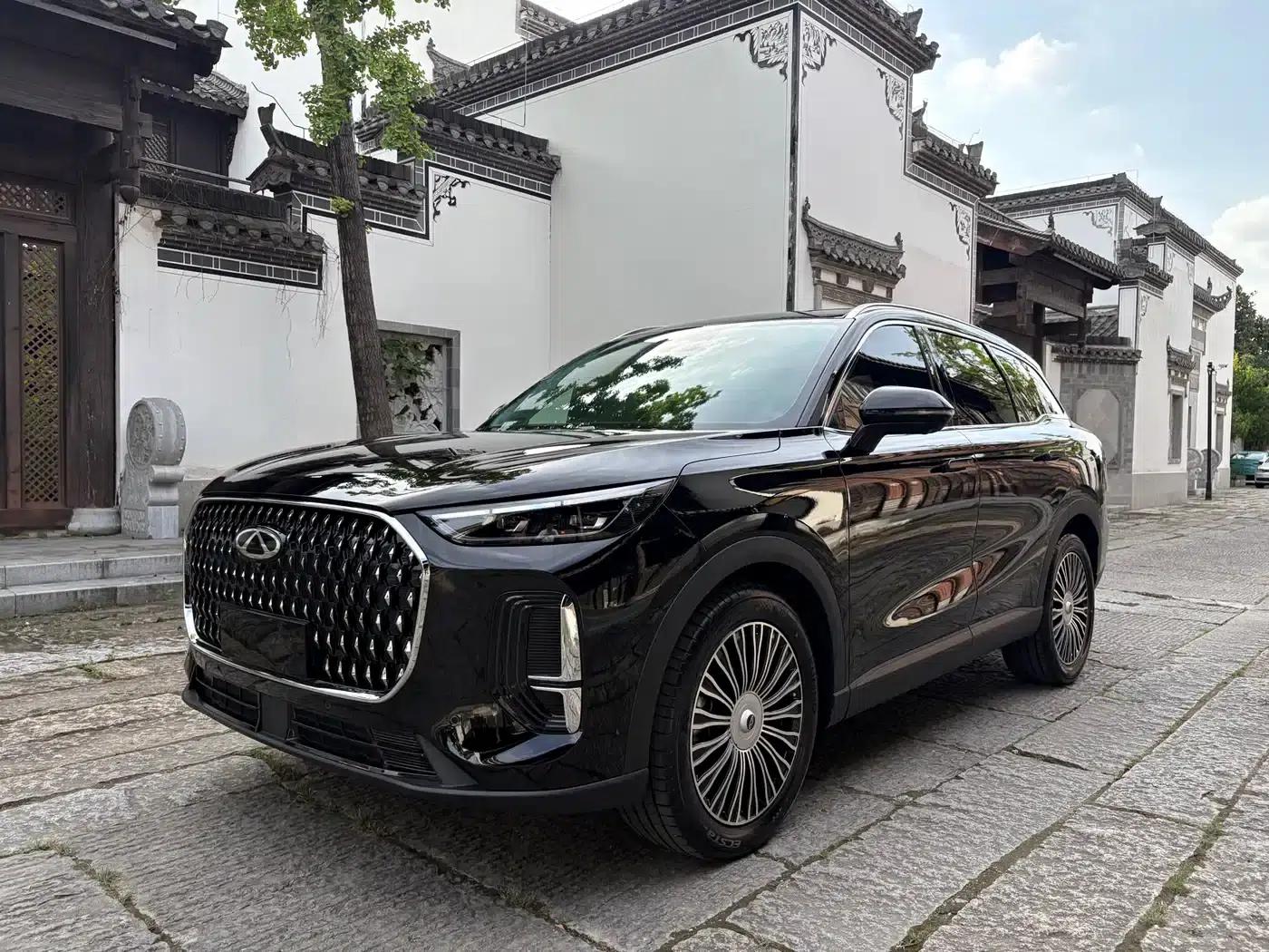 Chery Tiggo 8L 2024 2.0T 2WD Premium Edition 5-seater — миниатюра 1