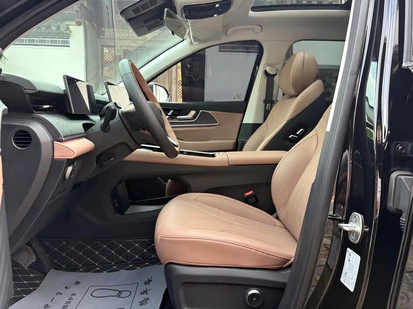 Chery Tiggo 8L 2024 2.0T 2WD Premium Edition 5-seater — миниатюра 8