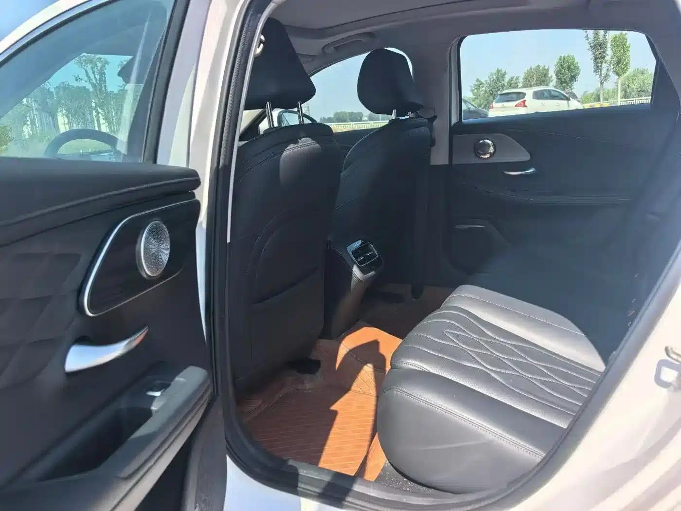 Chery Arrizo 8 PRO 2025 1.6T DCT Luxury Edition — миниатюра 6