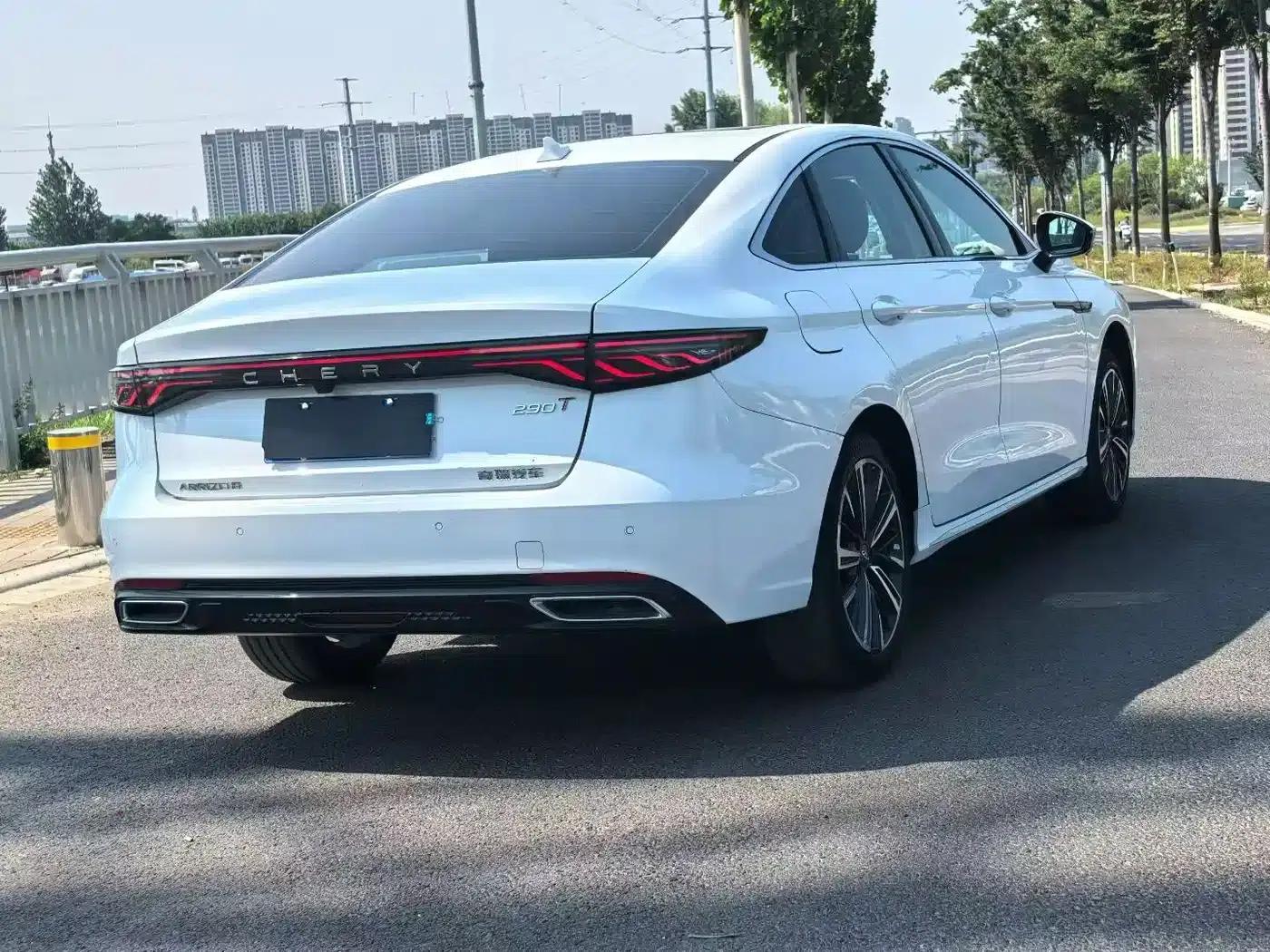 Chery Arrizo 8 PRO 2025 1.6T DCT Luxury Edition — миниатюра 7