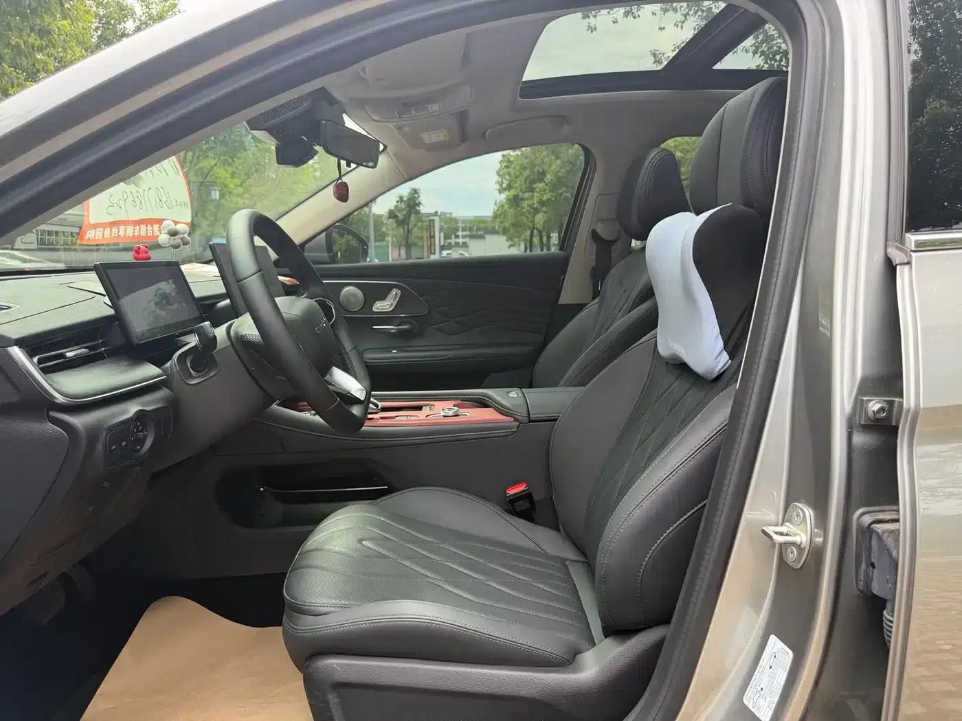 Chery Arrizo 8 PRO 2025 1.6T DCT Comfort Model — миниатюра 14