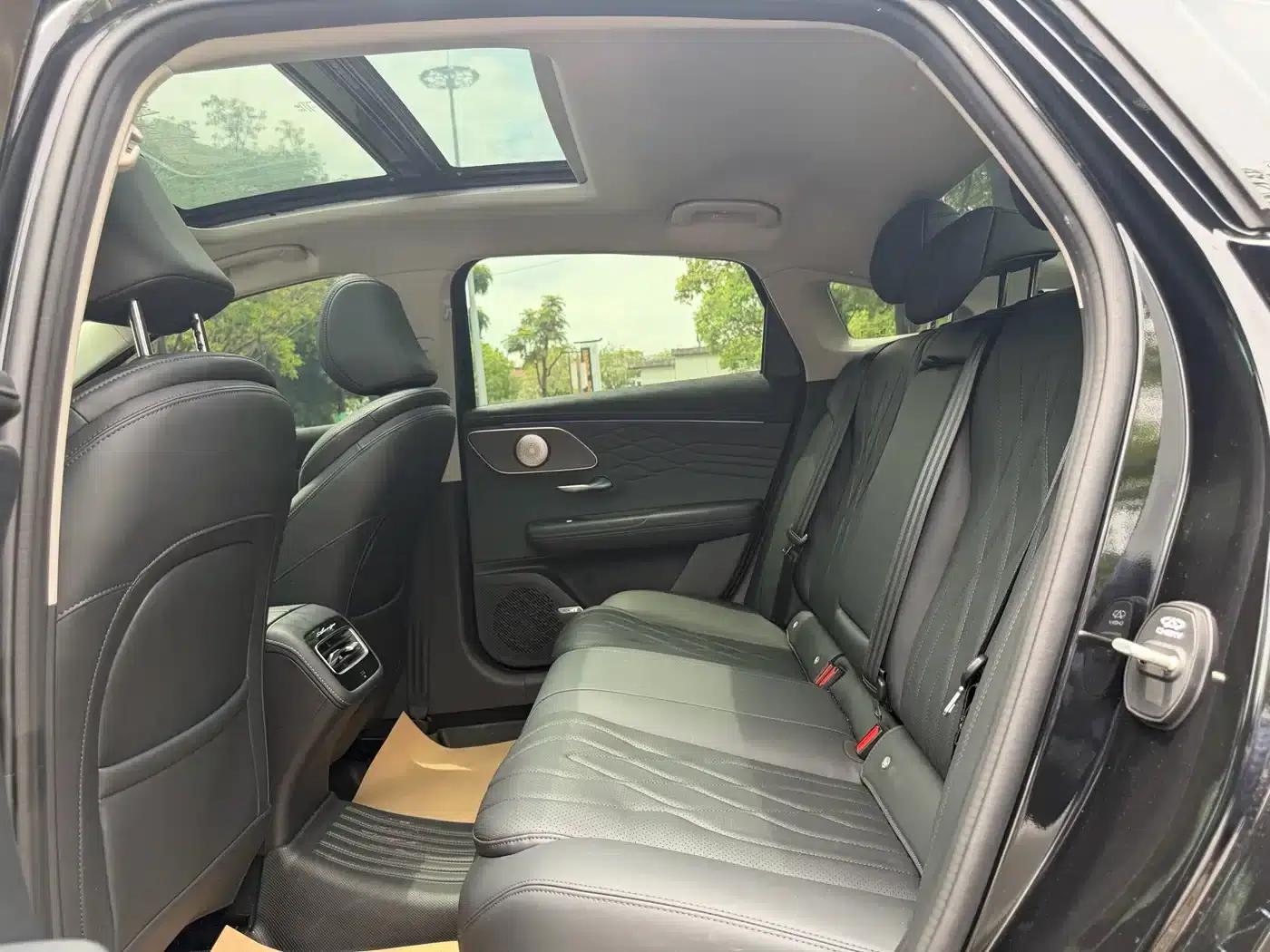 Chery Arrizo 8 PRO 2025 2.0T DCT Luxury Edition — миниатюра 13