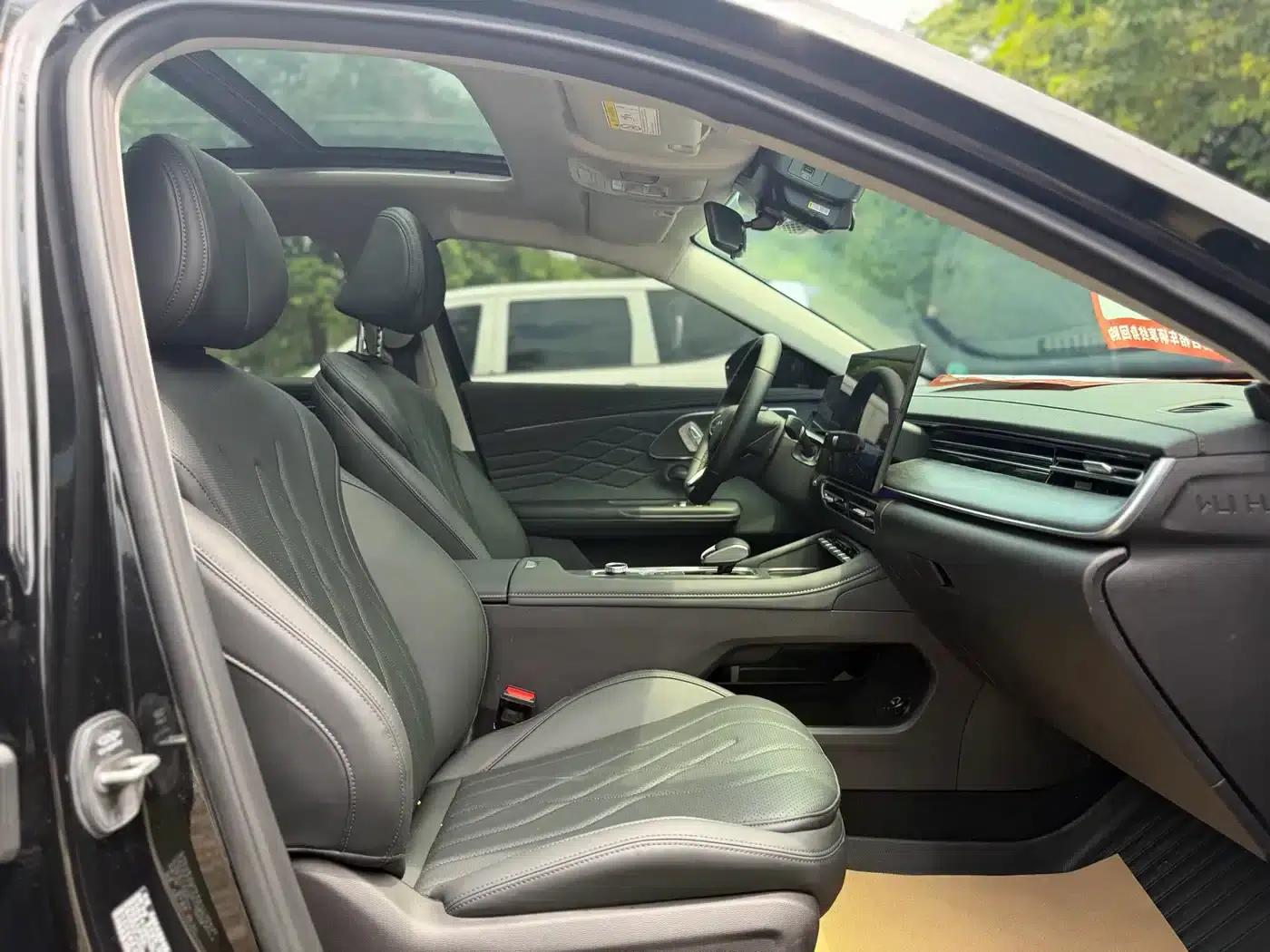 Chery Arrizo 8 PRO 2025 2.0T DCT Luxury Edition — миниатюра 14