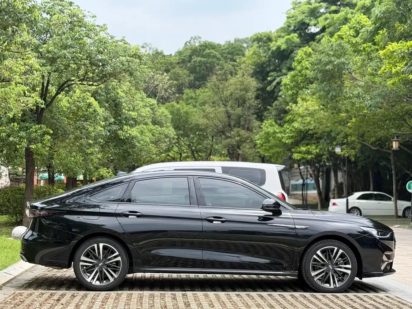 Chery Arrizo 8 PRO 2025 2.0T DCT Luxury Edition — миниатюра 4