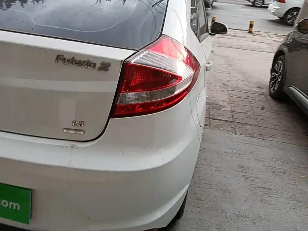 Fengyun 2 2015 1.5L Manual Elite Edition — миниатюра 8