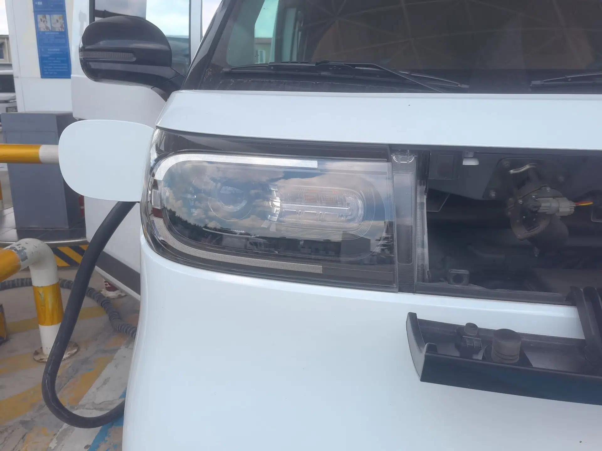 SAIC MAXUS Dana V1 2025 V1+ Long Wheelbase High-Roof Multi-Function Version (64 kWh) — миниатюра 7