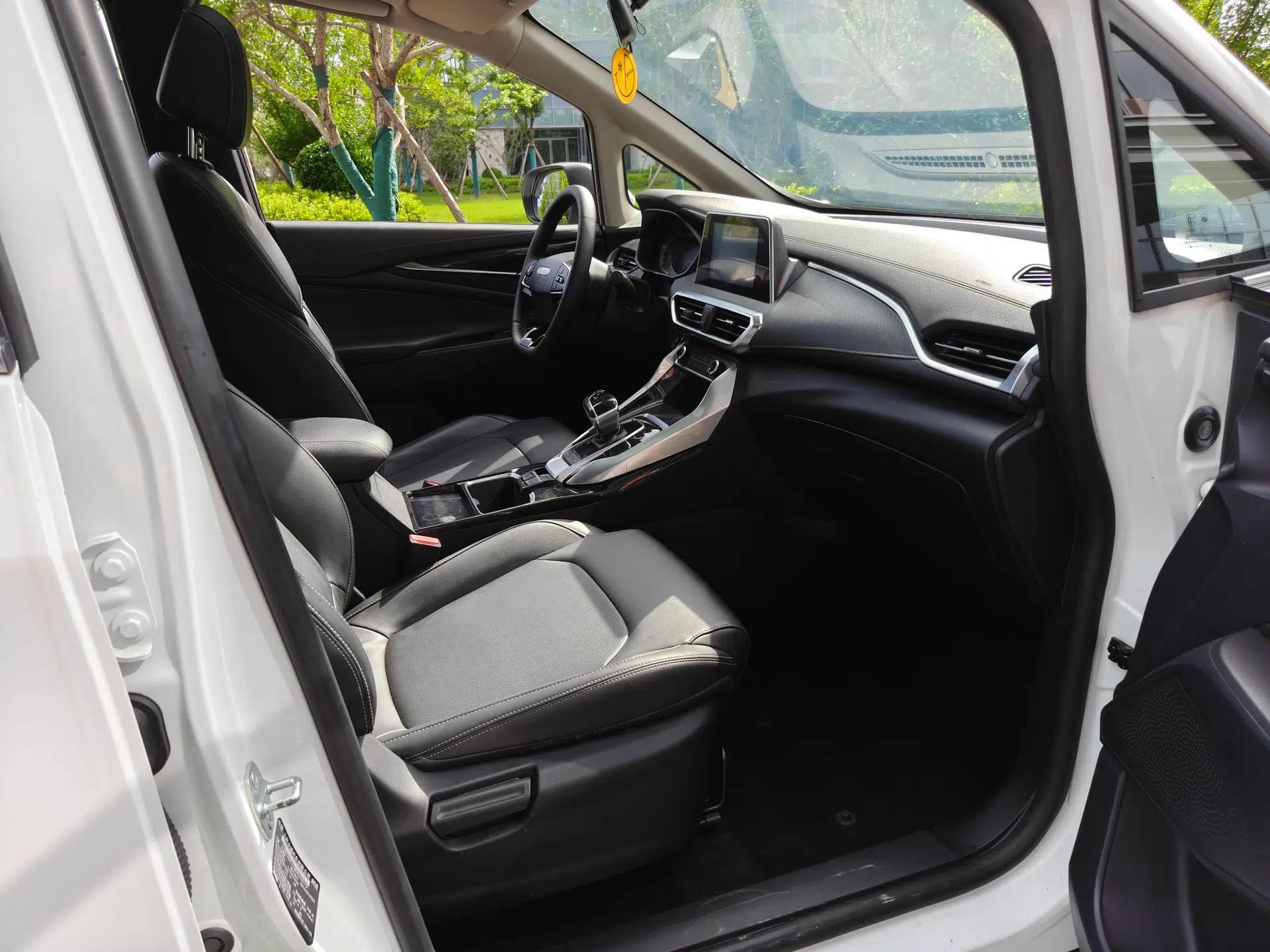 SAIC MAXUS EUNIQ 5 2020 1.3T PLUG-IN Elite Edition — миниатюра 21