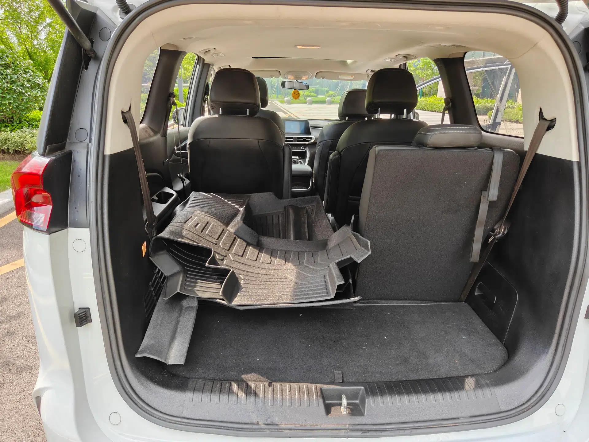 SAIC MAXUS EUNIQ 5 2020 1.3T PLUG-IN Elite Edition — миниатюра 25