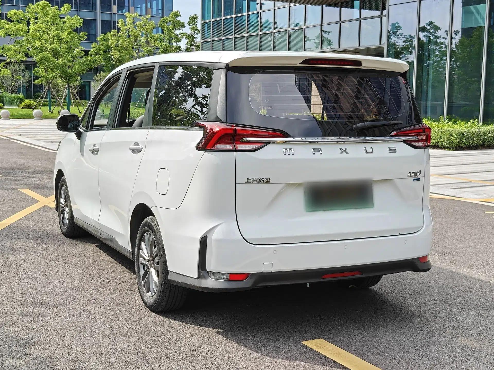 SAIC MAXUS EUNIQ 5 2020 1.3T PLUG-IN Elite Edition — миниатюра 4