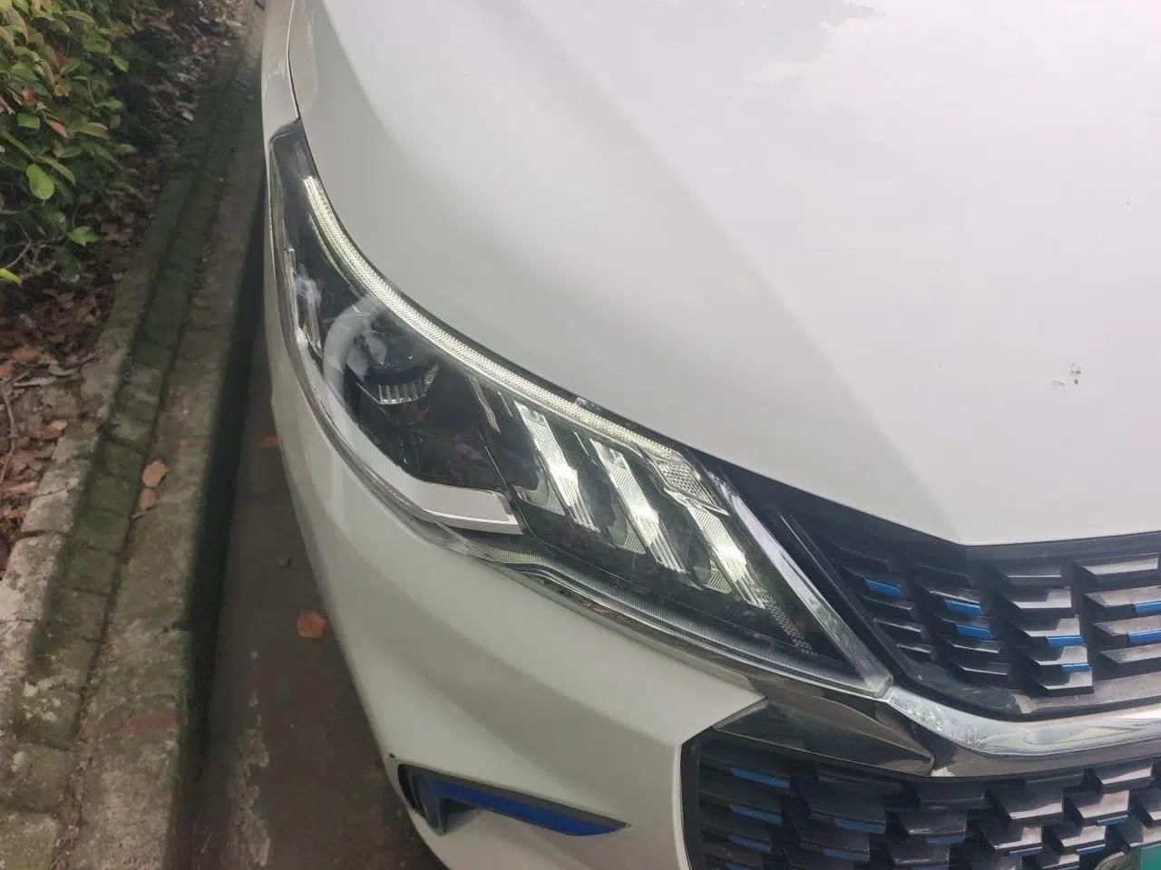 SAIC MAXUS EUNIQ 5 2020 1.3T PLUG-IN Elite Edition — миниатюра 7