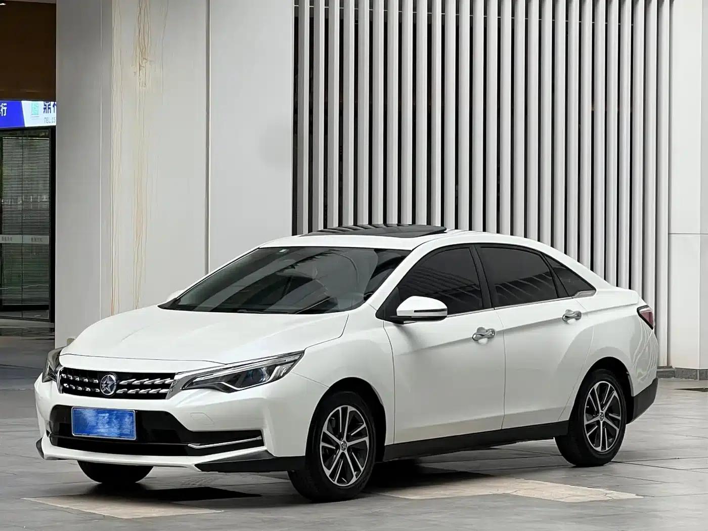 Venucia D60 2019 1.6L XL CVT Intelligent Elite Edition — миниатюра 1
