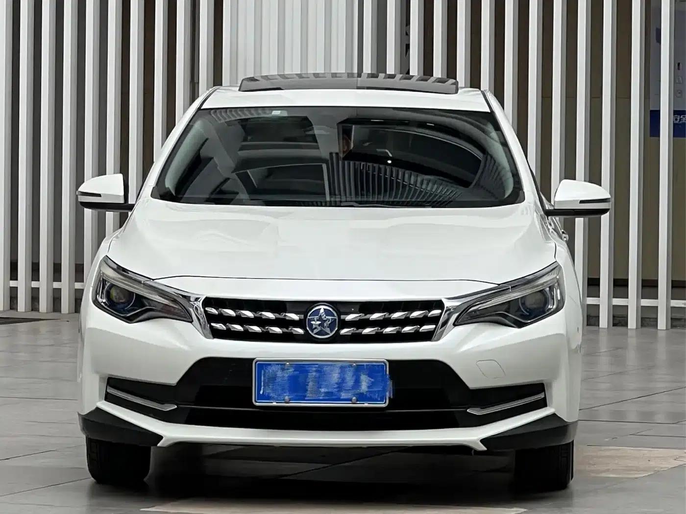 Venucia D60 2019 1.6L XL CVT Intelligent Elite Edition — миниатюра 2