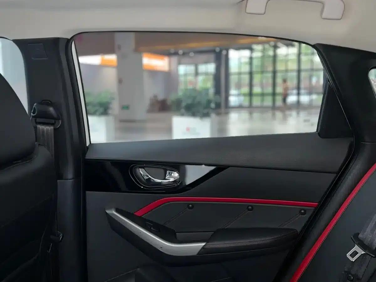 Venucia D60 2019 1.6L XL CVT Intelligent Elite Edition — миниатюра 18