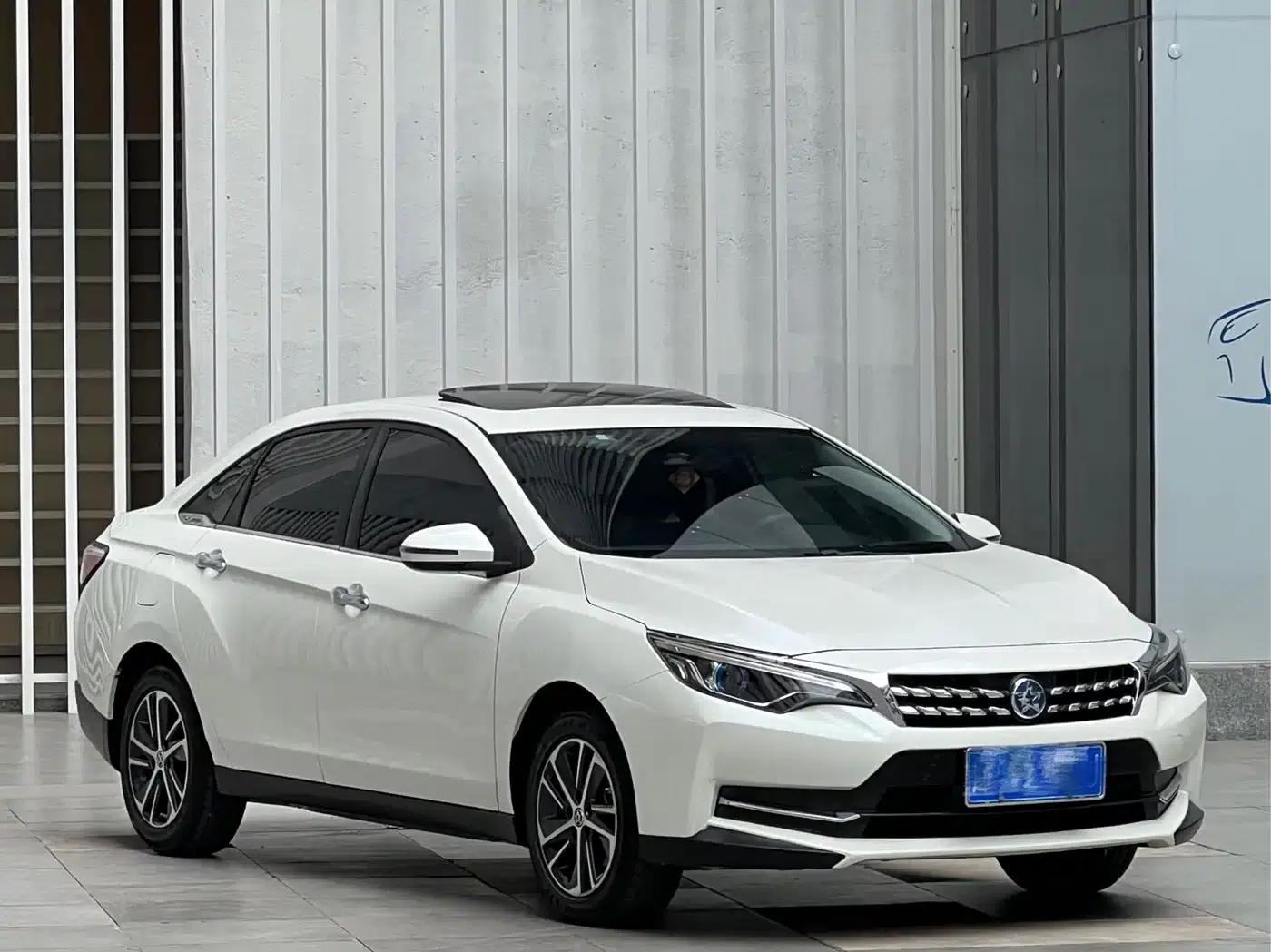 Venucia D60 2019 1.6L XL CVT Intelligent Elite Edition — миниатюра 3