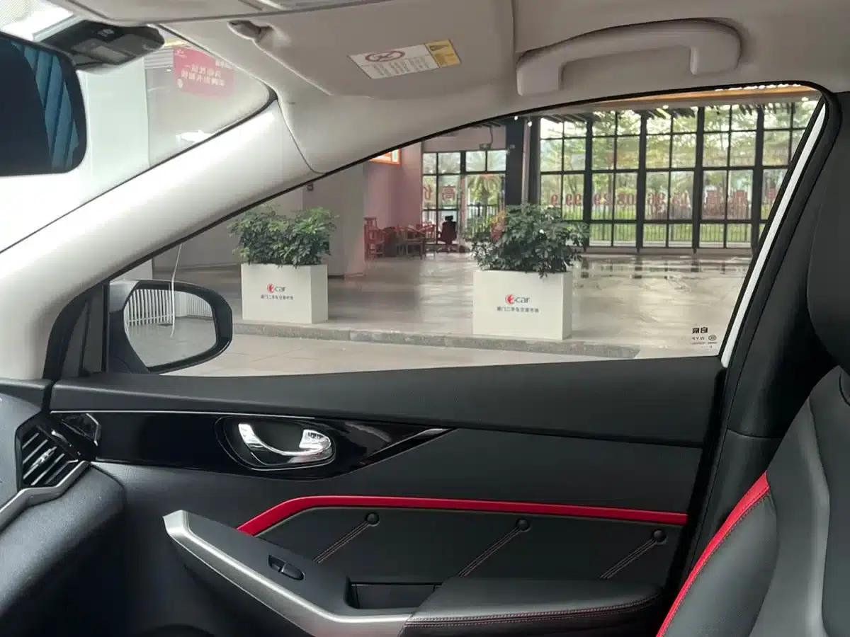 Venucia D60 2019 1.6L XL CVT Intelligent Elite Edition — миниатюра 25