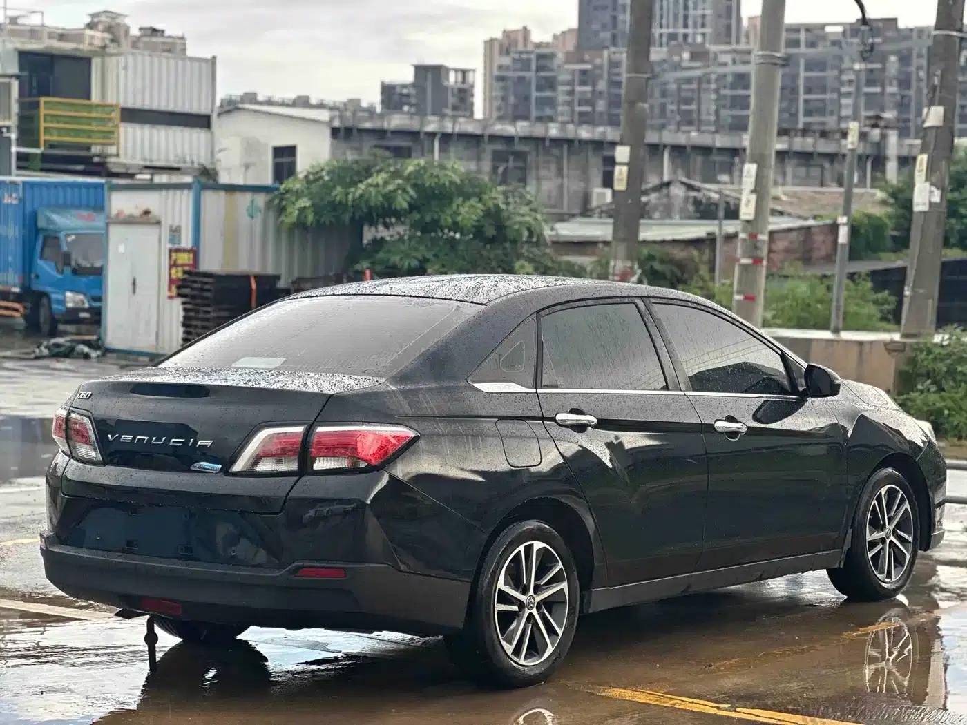 Venucia D60 2019 1.6L XL CVT Intelligent Elite Edition (ISS) — миниатюра 15