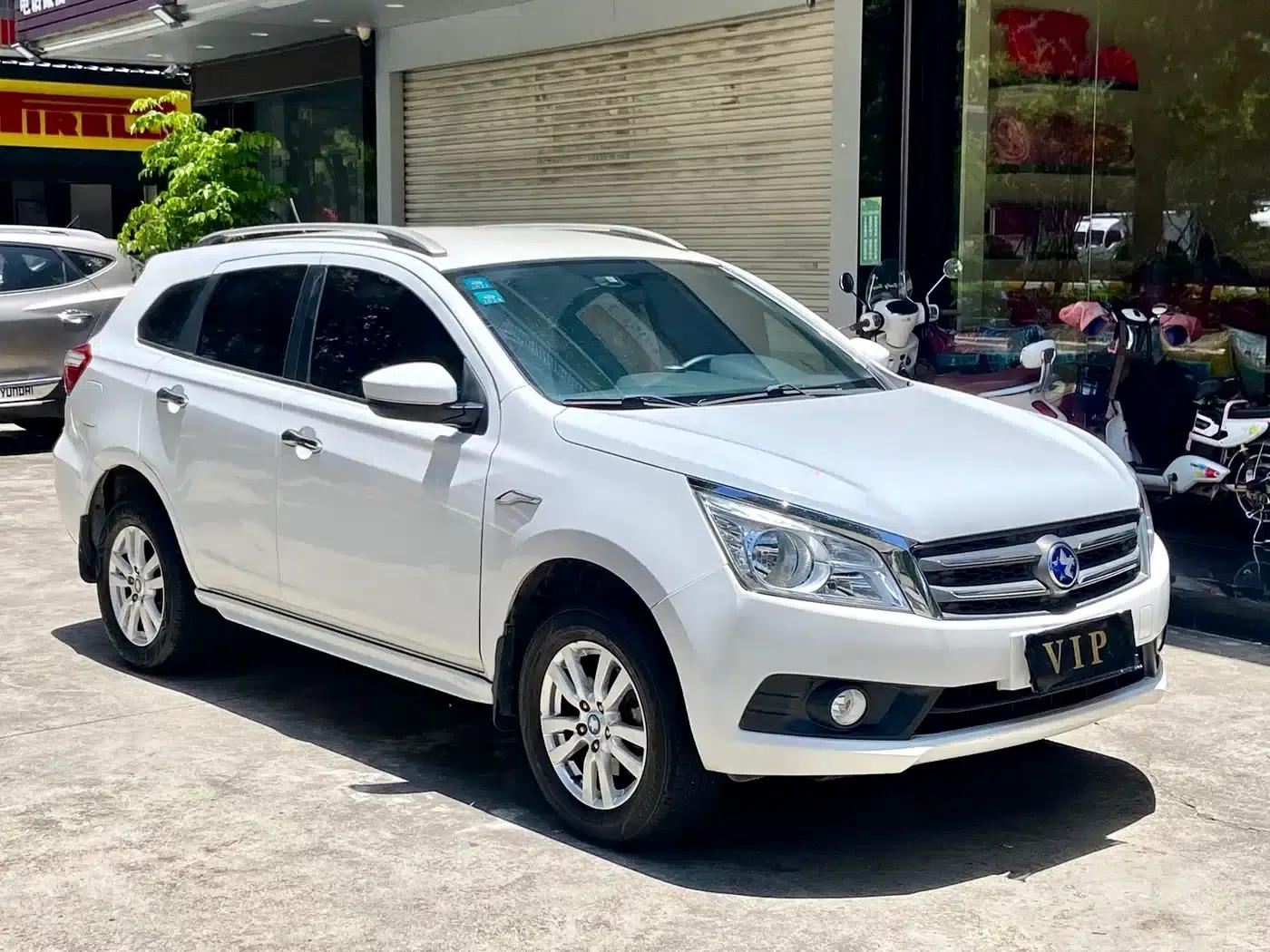 Venucia T70 2015 1.6L Manual Ruixing Edition — миниатюра 2