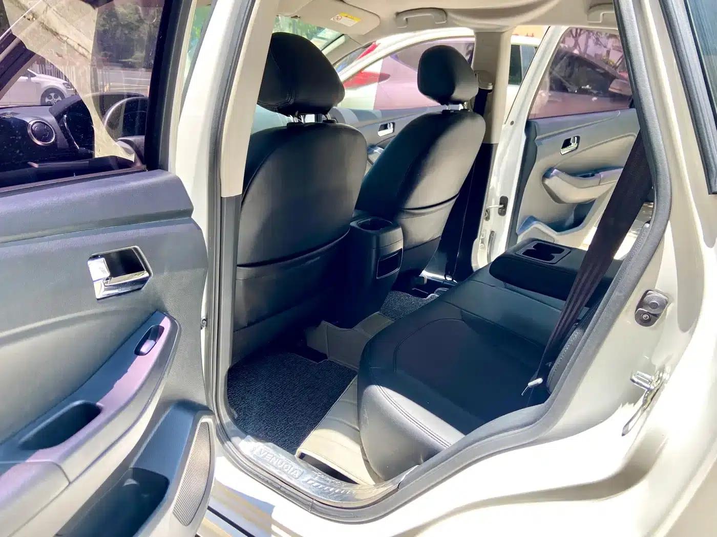 Venucia T70 2015 1.6L Manual Ruixing Edition — миниатюра 12