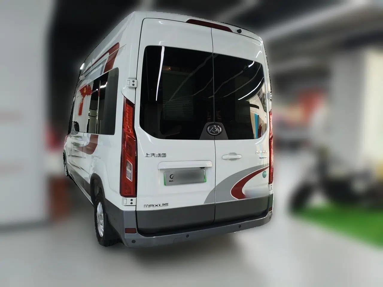SAIC MAXUS V100 RV SAIC Maxus V100 RV, 2025 model, Traveler PHEV Flagship Edition, longitudinal bed, 6 seats, 2.0T automatic transmission. — миниатюра 4