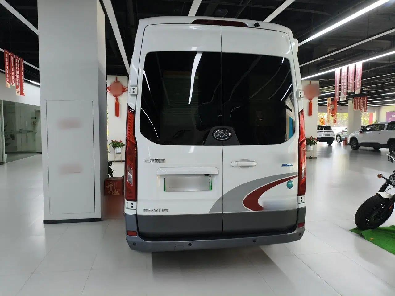 SAIC MAXUS V100 RV SAIC Maxus V100 RV, 2025 model, Traveler PHEV Flagship Edition, longitudinal bed, 6 seats, 2.0T automatic transmission. — миниатюра 5