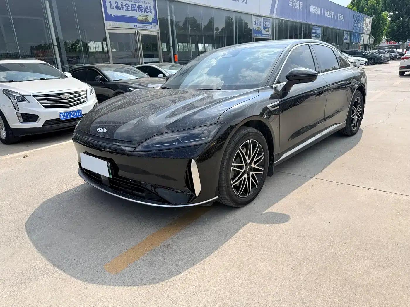 Fengyun A9L 2025 Model 260km Extended Range Luxury Edition — миниатюра 1