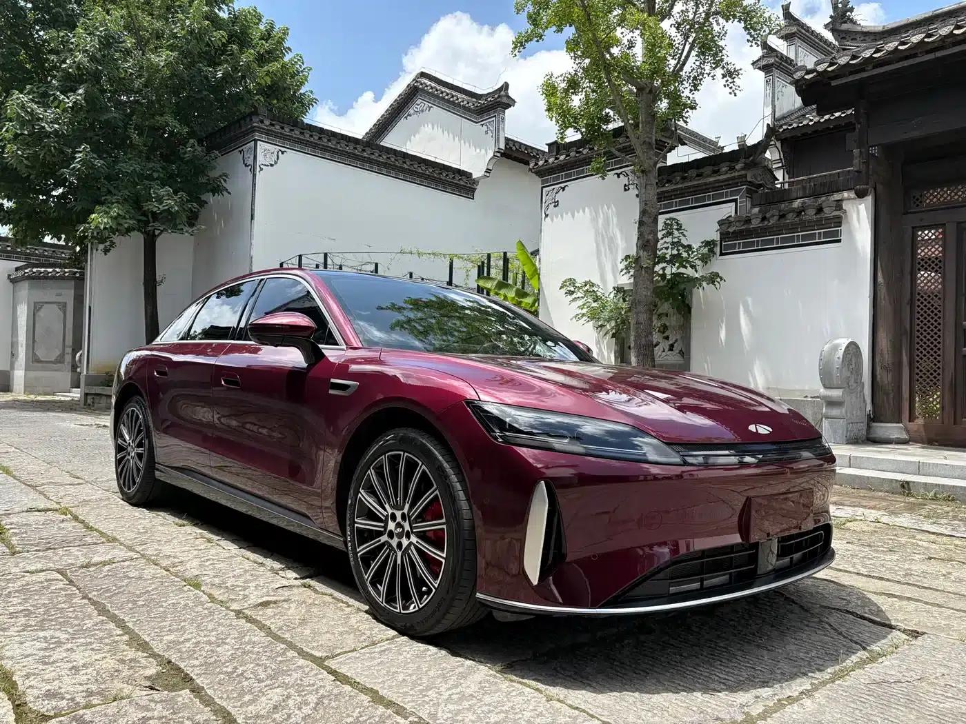 Fengyun A9L 2025 All-Wheel Drive High-Performance Peak Edition — миниатюра 3