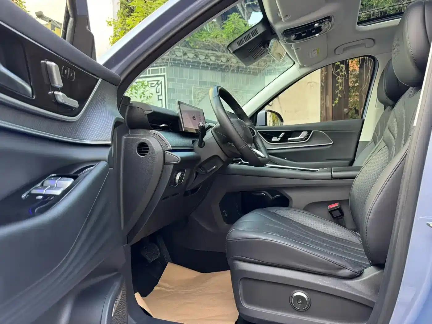 Fengyun T9 2025 Model 120 Long Range Flagship Edition 7-Seater Lithium Iron Phosphate — миниатюра 4